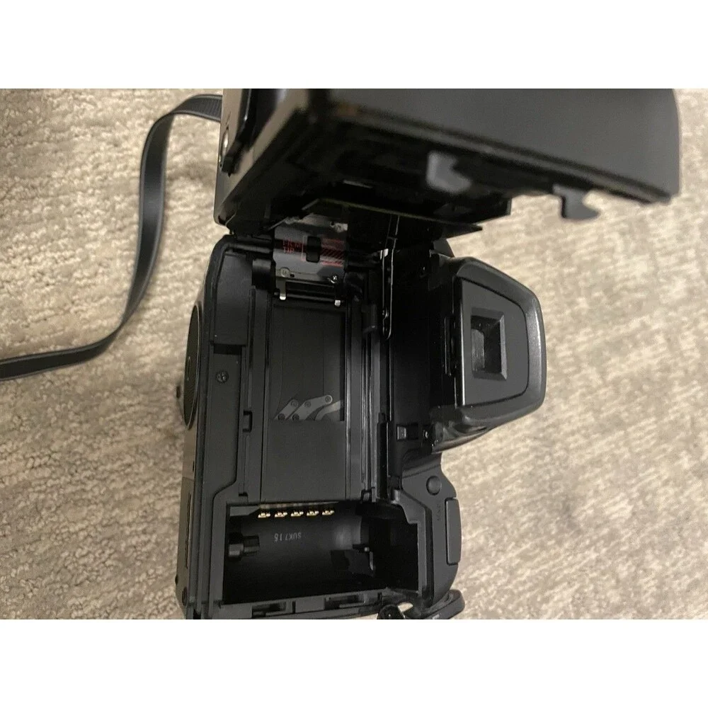 Olympus IS-3 DLX Quartzdate 35mm Film Camera Autofocus Flash Date Black